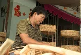 Chuyến xe nhân ái: Gia đình nghèo mất phương tiện kiếm sống, chông chênh sau ngày rời mé sông