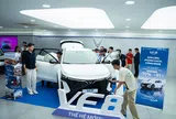 VF 8 thế hệ mới xuất hiện tại VFX Thủ Đức, thu hút đông đảo khách hàng trải nghiệm sớm