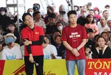Quân A.P trao 150 triệu đồng cho các em nhỏ trong "Mái ấm gia đình Việt"
