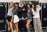 Producer đứng sau Blackpink hợp tác với các anh trai Tinh hà say hi