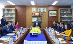 Ủy viên Bộ Chính trị, Thủ tướng Chính phủ Lê Minh Hưng thăm nhà máy Angkormilk của Vinamilk tại Campuchia