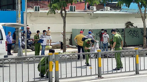 Quận 10: Người đàn ông mặc áo xe ôm công nghệ bị đâm chết ở TP.HCM