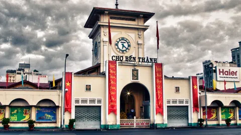 Chợ Bến Thành trong vòng xoáy 320 năm Sài Gòn hình thành và phát triển