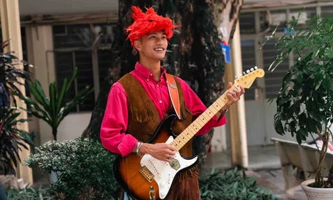 Hậu “thắng đậm” tại Làn Sóng Xanh, Nguyễn Hùng ra mắt nhạc phim mới trong Cảm Ơn Người Đã Thức Cùng Tôi