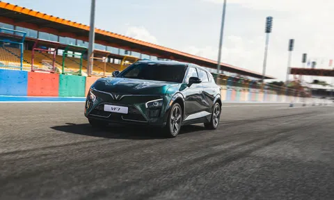 Chi phí thấp, công nghệ cao, sức mạnh lớn: VinFast VF 7 là “của hiếm” trong phân khúc C-SUV