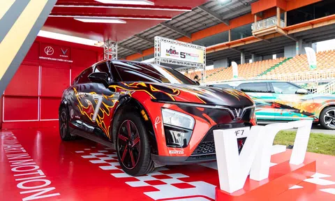 Chị em chọn xe gì để vừa đẹp, vừa tự tin cầm lái?