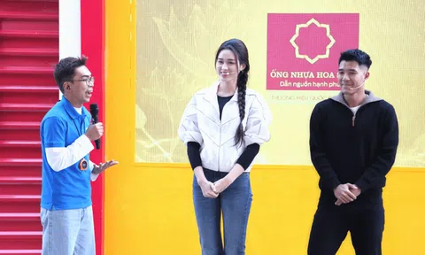 Minh Dự lần đầu làm MC Mái ấm gia đình Việt, nghẹn lòng trước những mảnh đời kém may mắn