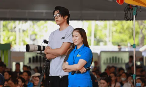 Thanh Thảo, LyLy và Vĩnh Đam nghẹn ngào trước tuổi thơ thiếu vắng cha mẹ của những em nhỏ lớn lên trong vòng tay bà ngoại