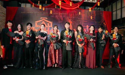 Kathy Uyên, Trang Hý vừa hãi hùng vừa choáng ngợp với trải nghiệm xem phim kinh dị ‘Lầu chú Hỏa’ bằng định dạng 4DX