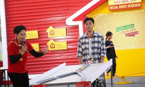 'Mái ấm gia đình Việt': Cô bé ngồi trò chuyện với di ảnh cha khiến rapper Phúc Du và Mỹ Mỹ không cầm được nước mắt