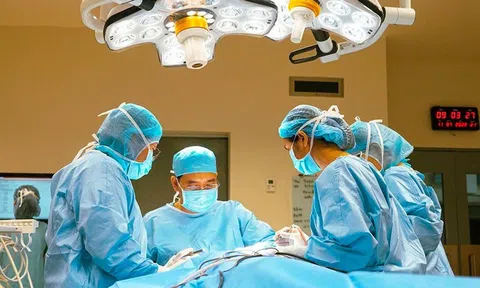 Cuộc chạy đua sinh tử tại Bệnh viện FV: Cứu sống ca chấn thương sọ não nguy kịch nhờ phối hợp đa chuyên khoa