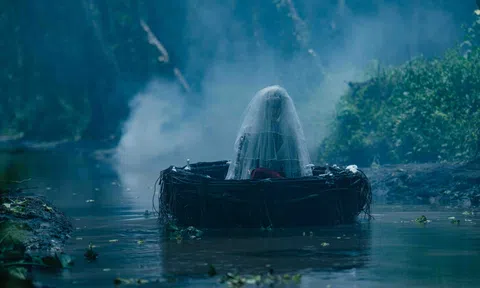 “Út Lan 2” tung first look poster gieo rắc nỗi sợ vùng sông nước