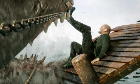 Siêu sao hành động Jason Statham tái xuất với siêu phẩm mới, “đạp gió rẽ sóng” màn ảnh dịp lễ 02.09
