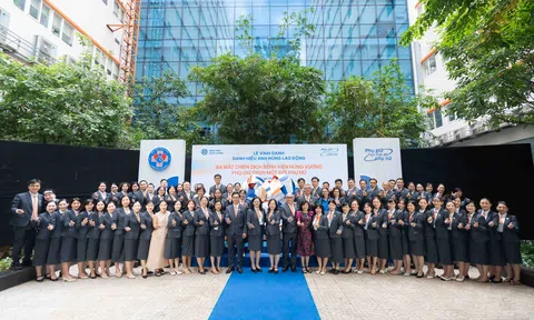 Bệnh viện Hùng Vương ghi dấu cột mốc Anh hùng Lao động, khởi động chiến dịch vì phụ nữ “Phụ giữ trọn một đời phụ nữ”