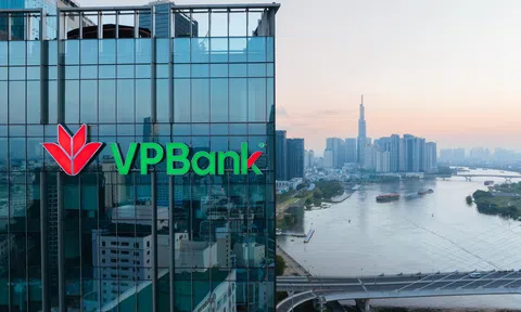 Cổ phiếu VPB khởi sắc trong phiên đầu tiên sau nâng hạng