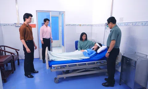 'Thâm tình giả dối' tập cuối: Nhật Hạ ly hôn Minh Luân, làm lại cuộc đời