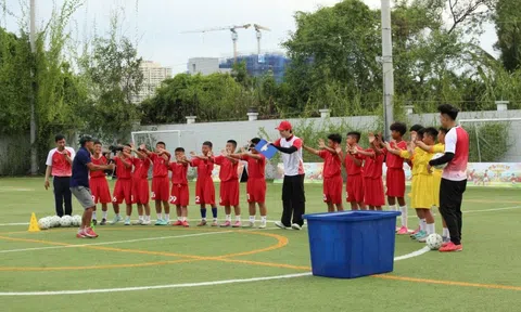 “Cầu thủ nhí 2026”: Đội HLV Hồng Sơn thắng đậm, Lý Đức thẳng thắn chỉ ra điểm yếu của học trò