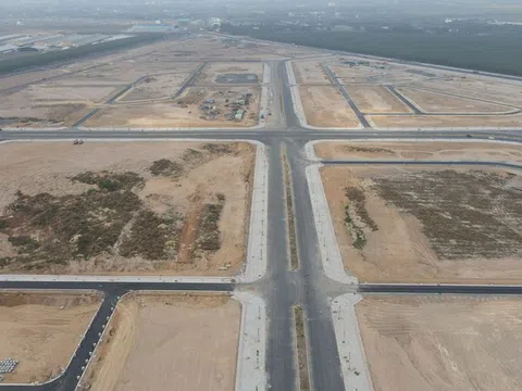 Bồi thường ở dự án sân bay Long Thành đang vướng gì?