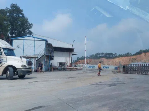 Lạng Sơn: Vì sao bến xe, cơ sở sản xuất trái phép gần 10 năm mới bị xử lý?
