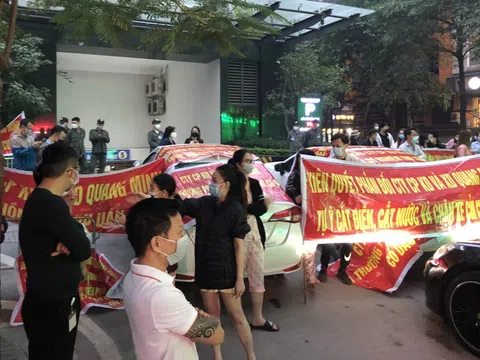 Hà Nội: Cư dân chung cư Stellar Garden Thanh Xuân bị cắt nước, chặn xe gây náo loạn