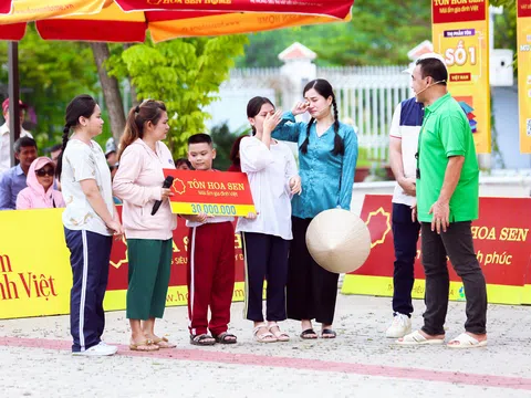 Lâm Vỹ Dạ, Tiến Luật bỏ tiền túi hỗ trợ hoàn cảnh khó khăn tại Mái ấm gia đình Việt