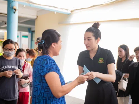 Ca sĩ Thuỷ Bùi: “Tôi đăng ký thi hoa hậu không phải vì muốn đổi đời”