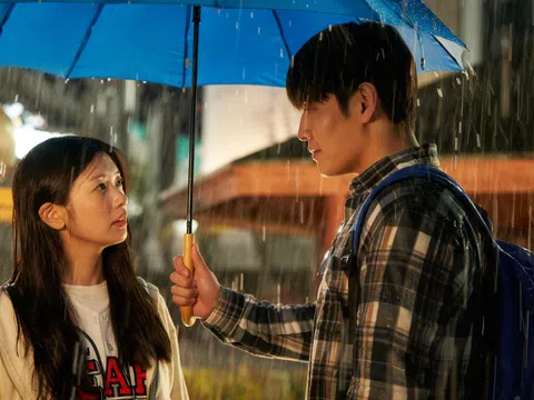 Lạ lùng phim mới của Kang Ha-neul và Jung So-min: Mới cưới được 2 năm đã ra tòa ly dị!