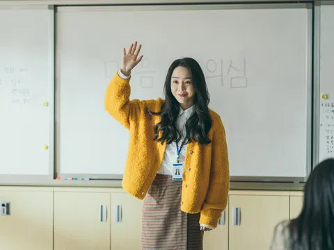 “Đã cái nư” với trailer Cô Giáo Em Là Số 1, Shin Hae-sun hoá nữ cường “thay trường hành đạo”
