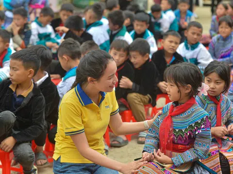 “Nối vòng tay ấm” mang hơi ấm lên vùng cao các tỉnh phía Bắc