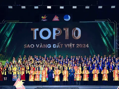 PNJ ghi danh trong Top 10 Sao Vàng Đất Việt 2024