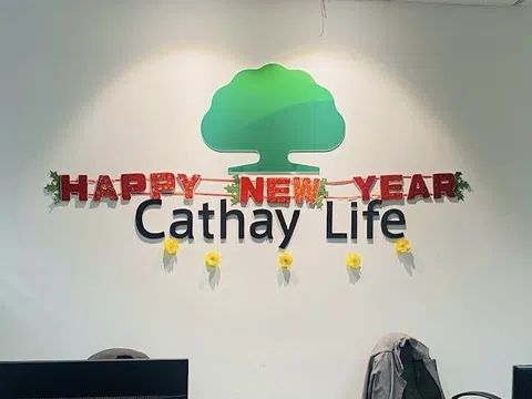 Cathay Life: Bán bảo hiểm sai đối tượng, chậm giải quyết quyền lợi cho khách