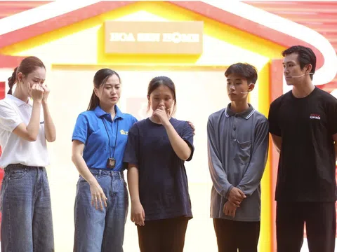 Lâm Vỹ Dạ khóc nghẹn trước hai chị em mồ côi, nương tựa nhau