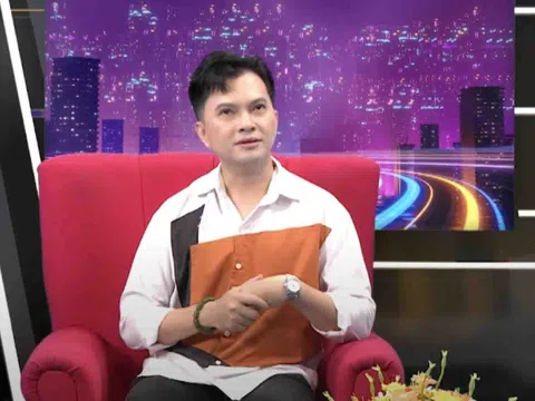 Nam ca sĩ quê Đà Nẵng 'mang tiếng' lấy vợ đại gia, lần đầu thừa nhận từng sợ lập gia đình