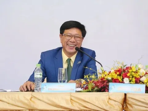 Chủ tịch Địa ốc Hoàng Quân gom thành công 25 triệu cổ phiếu HQC