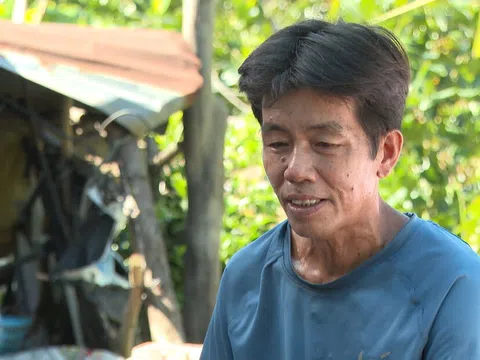 Chuyến xe nhân ái: Một tay chăm vợ tâm thần, cha nghèo nuôi con gái thành học sinh xuất sắc