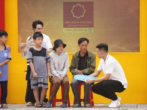 Huỳnh Lập bật khóc, Tiến Linh lặng người trước ước mơ giản dị của những em nhỏ trong “Mái ấm gia đình Việt”