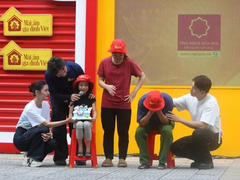 Mái ấm gia đình Việt: Bé gái 8 tuổi lần đầu được tổ chức sinh nhật, bật khóc cầu mong mẹ khỏe mạnh