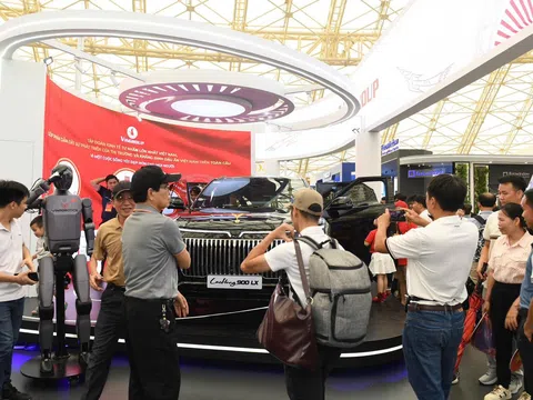 Vingroup ghi dấu ấn kiến tạo tại Triển lãm thành tựu đất nước 80 năm