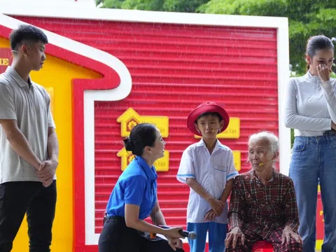Hoa hậu Ngọc Châu nghẹn ngào khi nhắc về biến cố