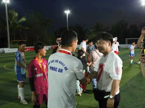 Ông Trần Đình Phương: “Cầu thủ nhí” không chỉ đào tạo kỹ năng mà còn rèn nhân cách và kỷ luật