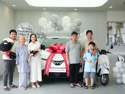Khách hàng VinFast mua 1 được 2: Chưa kịp chạy đã “lời”