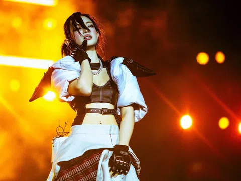 Từ Fashion Icon đến nghệ sĩ trình diễn: Châu Bùi chính thức bước ra ánh đèn sân khấu
