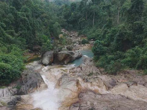 Các địa điểm du lịch xuất hiện trong phim kinh dị 'Đồi hành xác: Tà thuyết đen trở lại'