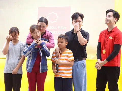 Đại Nghĩa, Quách Tuấn Du, Phương Trinh Jolie, Wean và Phương Linh xúc động khi ghi hình “Mái ấm gia đình Việt” tại An Giang