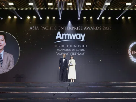 Tổng giám đốc Amway Việt Nam vinh dự được trao giải thưởng Doanh nhân xuất sắc châu Á 2025