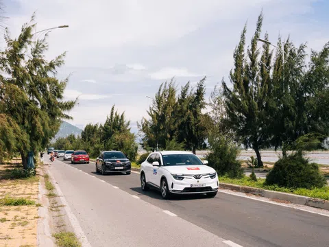 “Check VAR” VinFast VF 8 đời 2025, chuyên gia ô tô khẳng định: Lột xác ngoạn mục, mức giá không tưởng