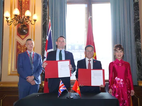 Vietjet và Rolls-Royce ký kết hợp đồng động cơ Trent 7000 trị giá 3,8 tỷ Đô la Mỹ trong chuyến thăm Vương quốc Anh của Tổng bí thư Tô Lâm