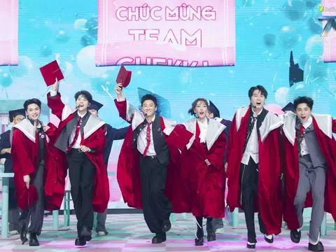 Ngô Kiến Huy vừa chạy một lúc 3 show, vừa làm đội trưởng Anh Trai Say Hi