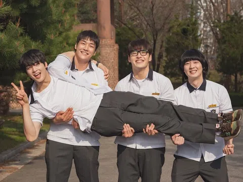 Review Anh Trai Say Xe: Cùng Cha Eun Woo - Kang Ha Neul “đi trốn”, cười đã đời dịp cuối năm