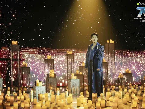 Ngô Kiến Huy khiến khán giả thổn thức với bản ballad ‘tuyệt đối điện ảnh’